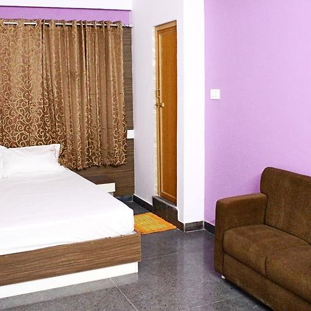 Sapphire Inn Бангалор Экстерьер фото