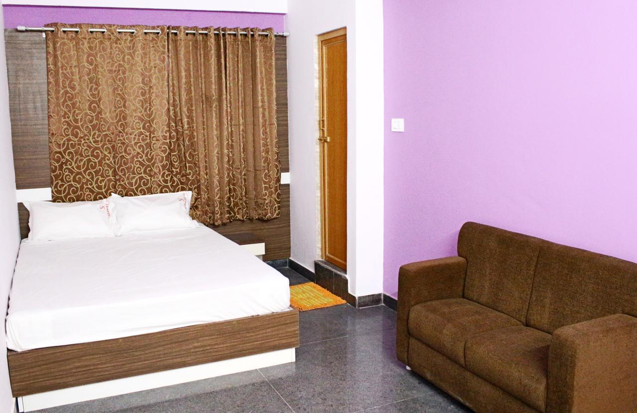 Sapphire Inn Бангалор Экстерьер фото