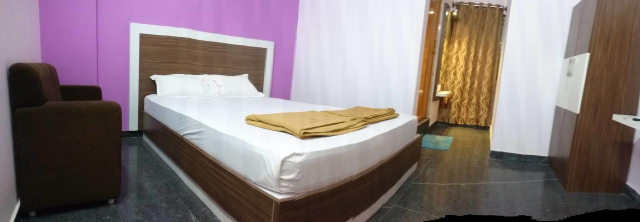 Sapphire Inn Бангалор Экстерьер фото