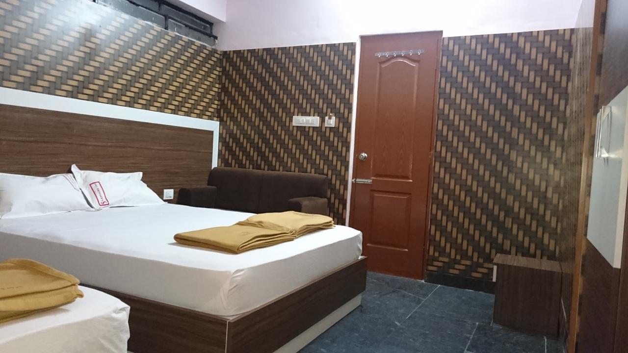 Sapphire Inn Бангалор Экстерьер фото