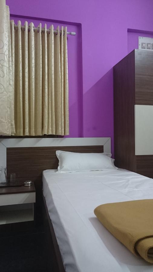 Sapphire Inn Бангалор Экстерьер фото